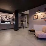 U-hotel Dario Lugo
