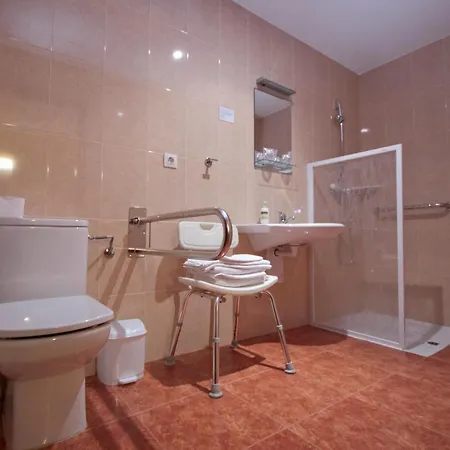U-hotel Dario Hotell
