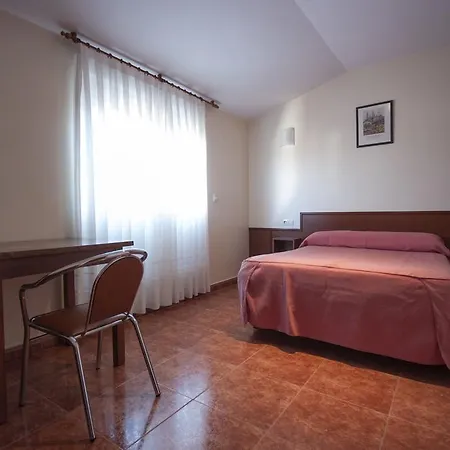 U-hotel Dario Lugo