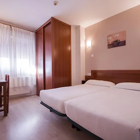 U-hotel Dario 2*