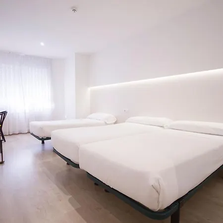 U-hotel Dario 酒店 卢戈