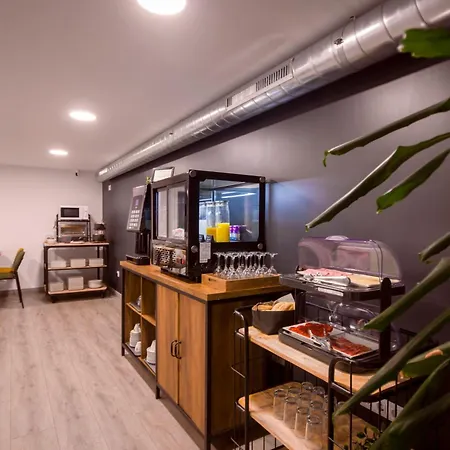 U-hotel Dario Lugo