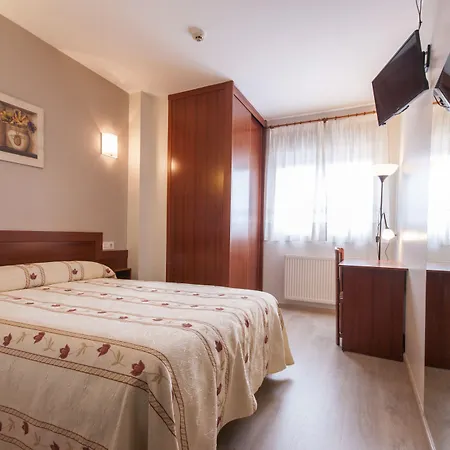 U-hotel Dario מלון 2*