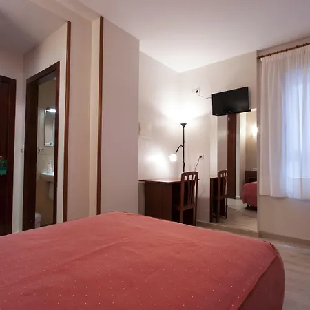 U-hotel Dario 2*