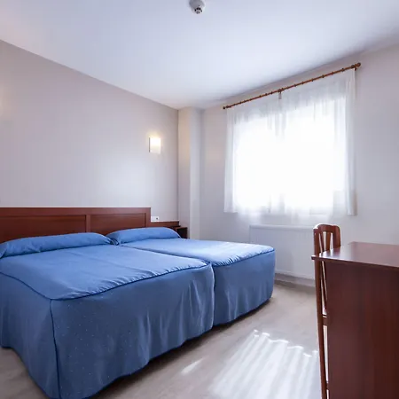 U-hotel Dario Ξενοδοχείο 2*