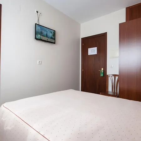 Ξενοδοχείο U-hotel Dario 2*