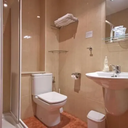 מלון U-hotel Dario לוגו