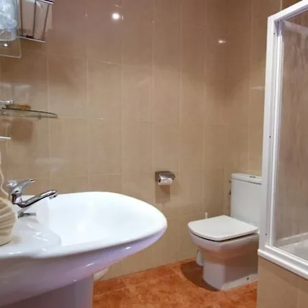 מלון U-hotel Dario 2*