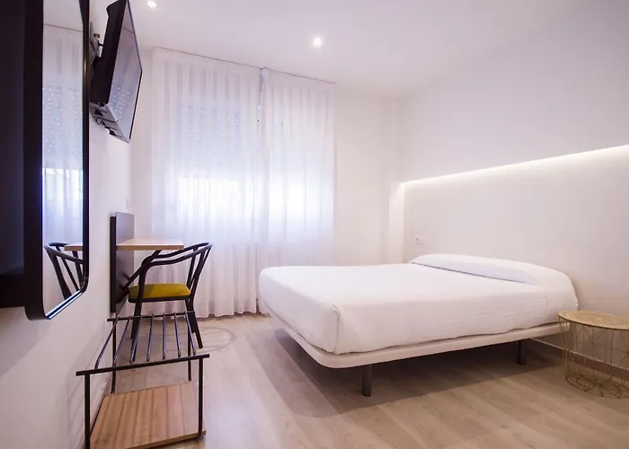 U-hotel Dario 酒店